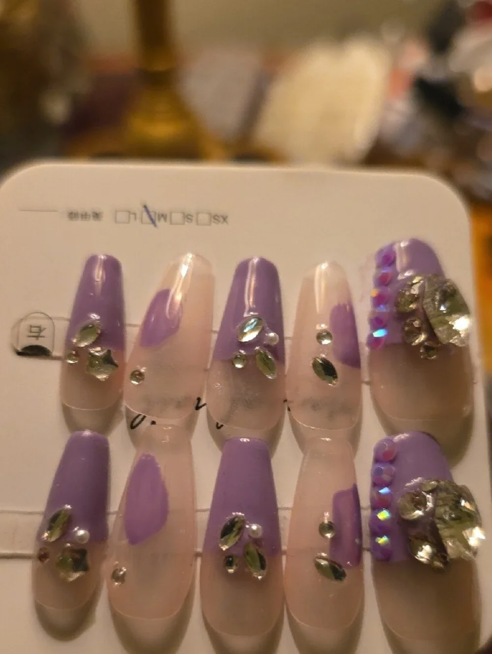 N/A elegant purple